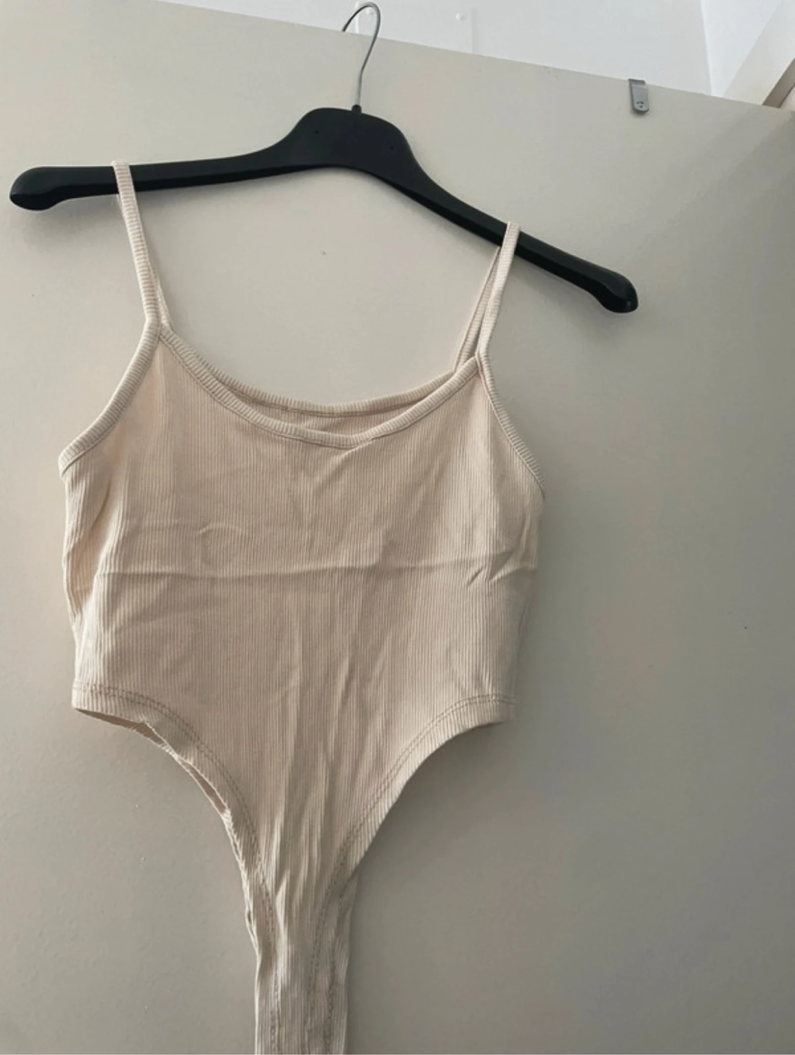 Top tirantes con body 